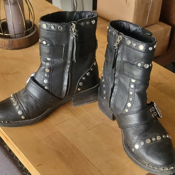 Sam Edelman Black Leather Moto Boots with Silver Studs - Picture 4 of 10